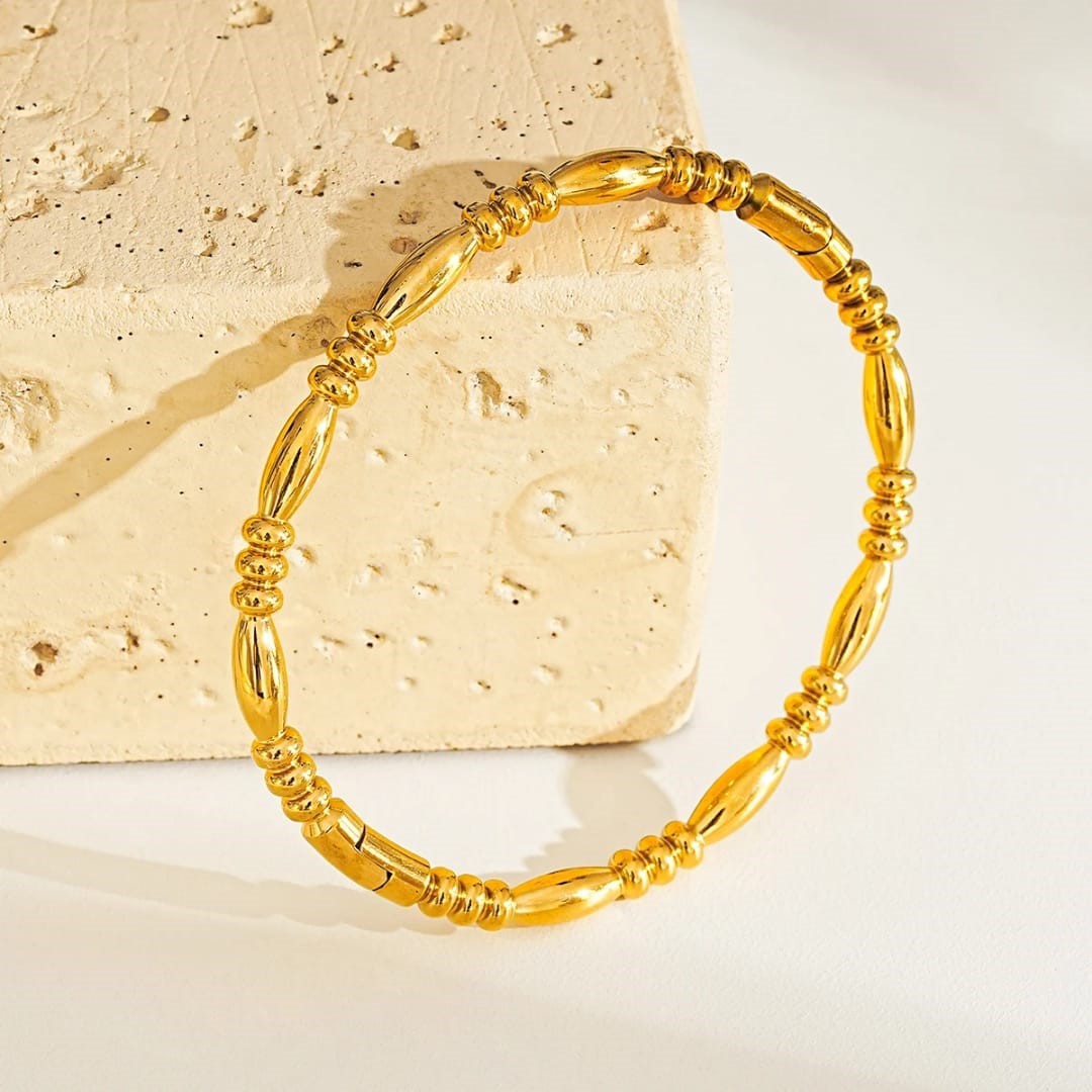 Stainless steel bangles one piece