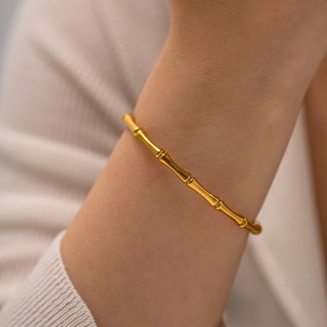Stainless steel bangles one piece