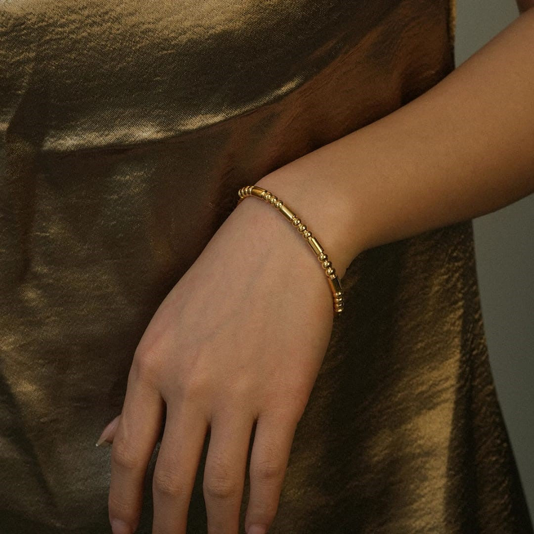 Stainless steel bangles one piece