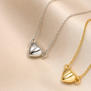 🌺Fancy China magnet heart ❤️ Neclace 🌺